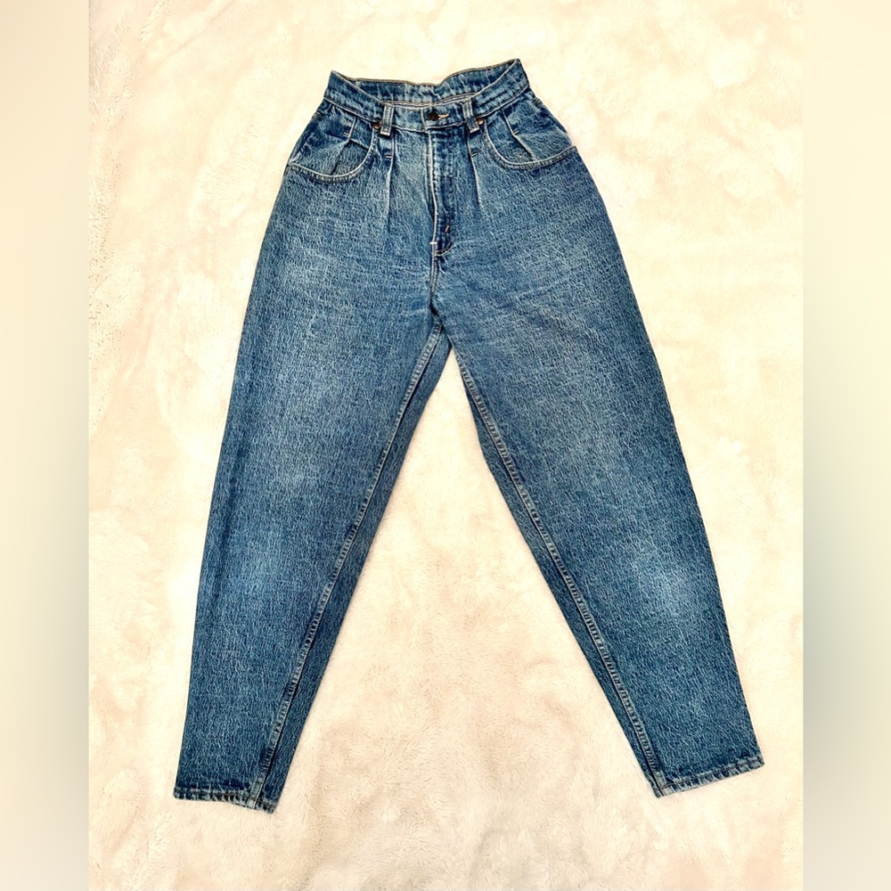 Levi's High-Rise Vintage Wash Blue Jeans